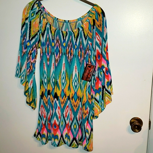NWT tunic - Picture 2 of 5